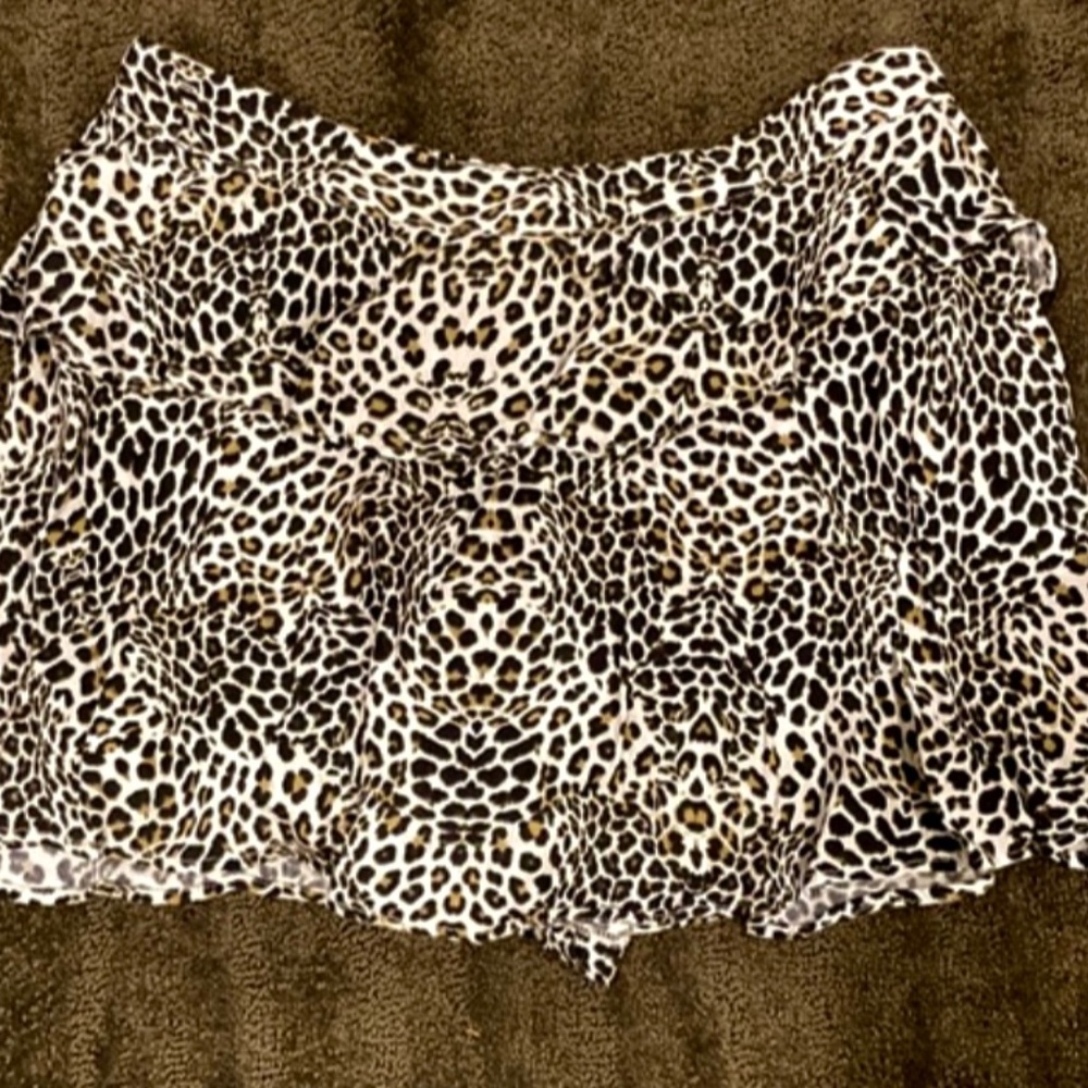 Zara leopard print skort size medium